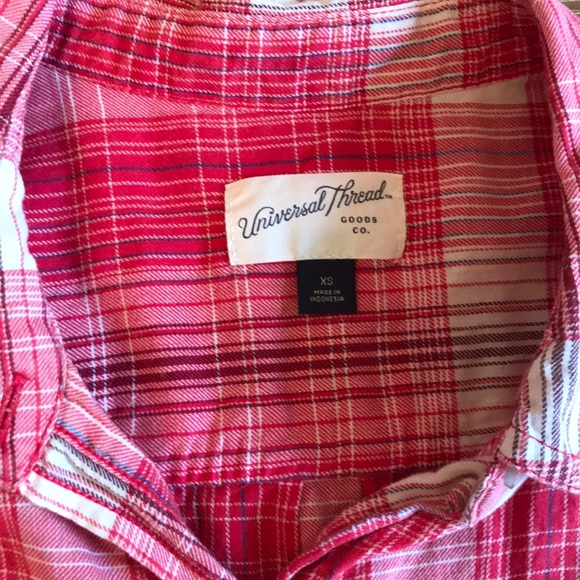 🔥 Universal Thread Plaid Button Down - Picture 2 of 3